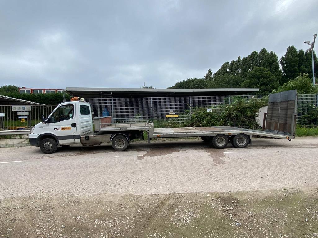 849a7738 Greene Trucks House